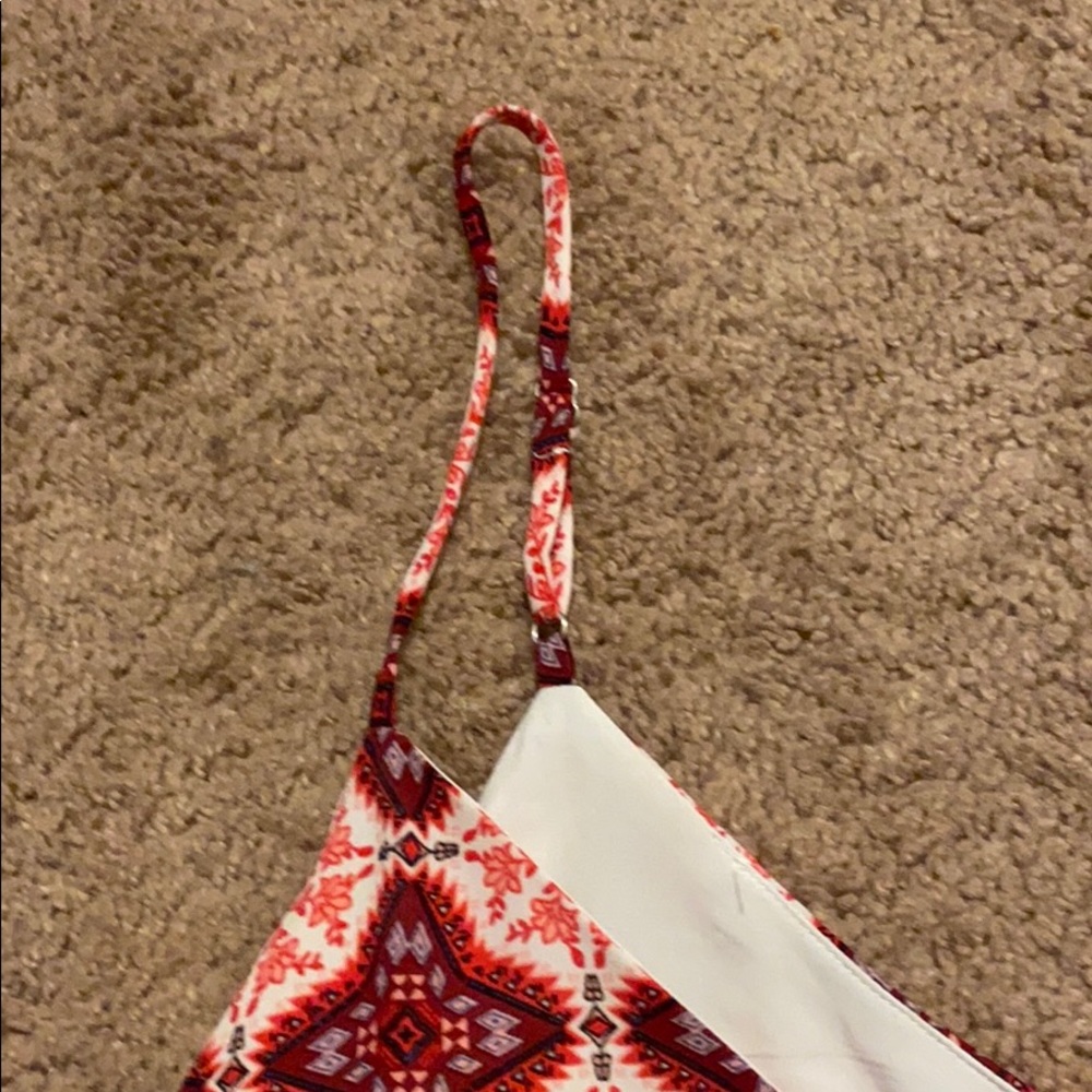 A red and white dress. - Picture 2 of 3